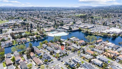 /international/us/22772-islamare-lane-lake-forest-ca-110098519821/
