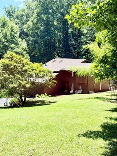 /international/us/441-poplar-grove-dr-princeton-wv-110109348452/
