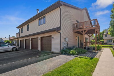 /international/us/1844-kerrybrook-court-sycamore-il-110108108509/