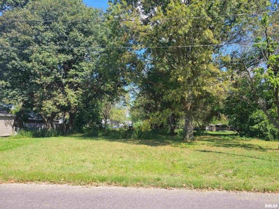 /international/us/607-e-water-street-litchfield-il-110099588045/