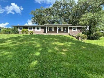 /international/us/2422-main-st-plantersville-ms-110101089754/