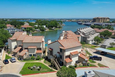 /international/us/509-short-circuit-205-horseshoe-bay-tx-110095498958/