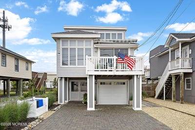 /international/us/30-w-winifred-avenue-long-beach-twp-nj-110120096684/