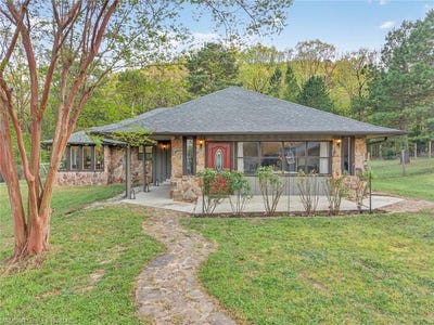 /international/us/22451-coggins-rd-poteau-ok-110107007647/