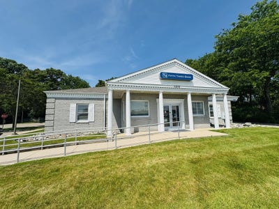 /international/us/4815-okemos-road-okemos-mi-110108468950/
