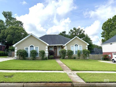 /international/us/7201-n-ashmoor-drive-mobile-al-110108607829/