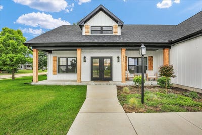/international/us/1841-s-stone-creek-boulevard-urbana-il-110109042281/