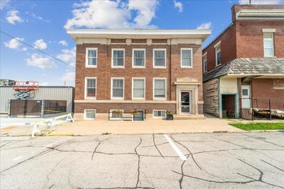 /international/us/1318-14th-avenue-eldora-ia-110101318767/?lang=en