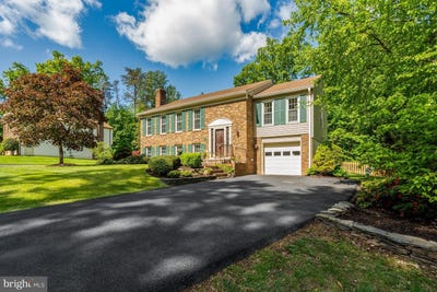 /international/us/7604-bertito-ln-springfield-va-110107755412/