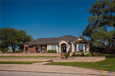 /international/us/207-c-l-duckett-drive-cuero-tx-110097609542/