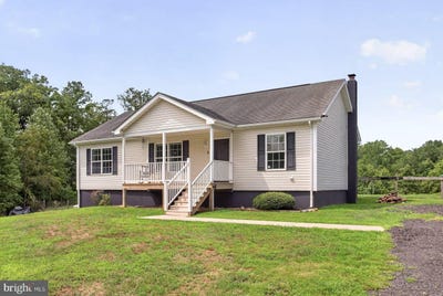 /international/us/7066-fortune-lane-keene-va-110119547923/