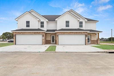 /international/us/886-meloreen-drive-port-neches-tx-110103967770/