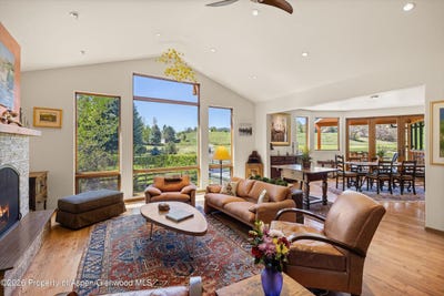 /international/us/77-crystal-canyon-drive-carbondale-co-110107986858/