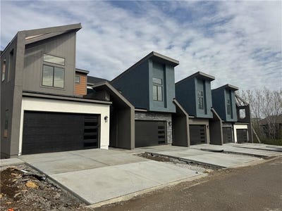 /international/us/22158-w-116th-terrace-olathe-ks-110099487182/