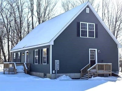 /international/us/213-south-street-brighton-vt-110102470655/