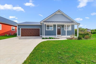 /international/us/1821-farm-view-dr-grafton-wi-110108238868/
