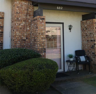 /international/us/611-oriole-boulevard-duncanville-tx-110106698791/