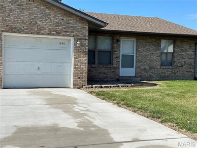 /international/us/840-southgate-drive-freeburg-il-110108474773/