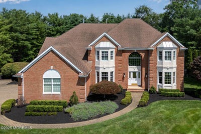 /international/us/21-canterbury-drive-freehold-nj-110101163967/
