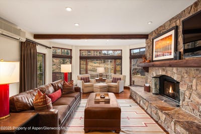 /international/us/96-timbers-club-court-snowmass-village-co-110107478188/