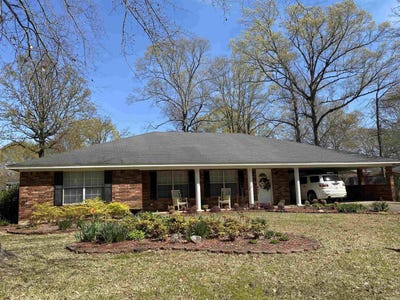 /international/us/311-williams-st-crossett-ar-110103621915/
