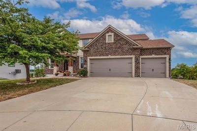 /international/us/485-cambridge-manor-drive-wentzville-mo-110119985135/