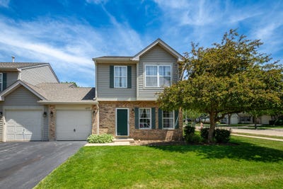 /international/us/1277-n-village-drive-round-lake-beach-il-110108447709/