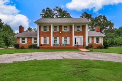 /international/us/711-augusta-street-ext-mccormick-sc-110107929730/