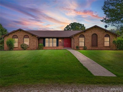 /international/us/4310-old-state-road-de-soto-mo-110120043315/