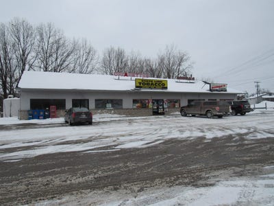 /international/us/6843-n-old-27-highway-fremont-in-110105324235/