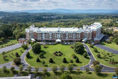 /international/us/500-crestwood-dr-charlottesville-va-110110321289/