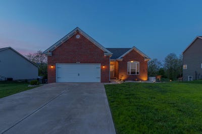 /international/us/103-windsong-way-georgetown-ky-110107487526/