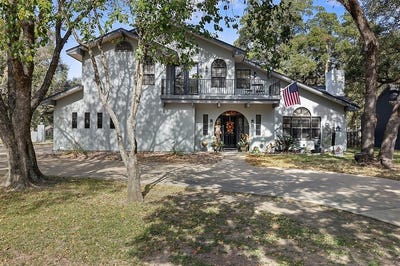 /international/us/104-hickory-lane-columbus-tx-110102592396/
