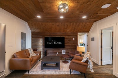 /international/us/205-s-main-street-darby-mt-110095840437/