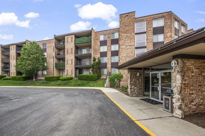 /international/us/1103-s-hunt-club-drive-mount-prospect-il-110108252698/