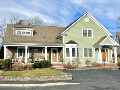 /international/us/480-main-street-falmouth-ma-110104789839/