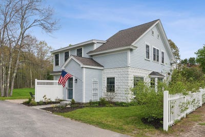 /international/us/17-sea-road-kennebunk-me-110108140142/