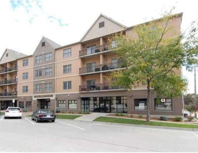 /international/us/332-s-linn-st-iowacity-ia-110105064303/