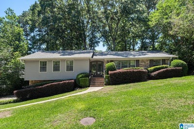 /international/us/4108-cloverleaf-drive-birmingham-al-110108551661/