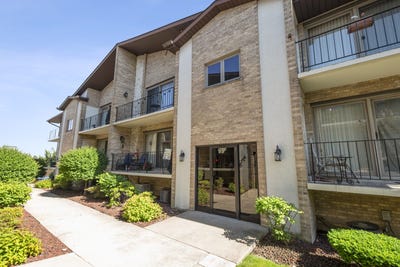 /international/us/9830-nashville-avenue-chicago-ridge-il-110108531089/