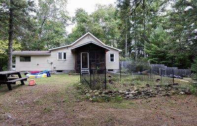 /international/us/9107-e-beaupre-drive-solon-springs-wi-110119964297/