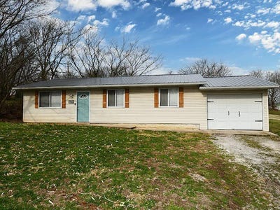 /international/us/311-s-brown-street-stockton-mo-110108358734/