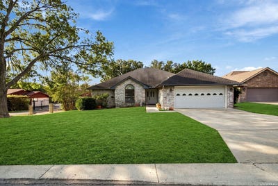 /international/us/820-northview-dr-new-braunfels-tx-110110349806/