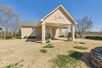 /international/us/133-diamond-gem-place-mountain-home-ar-110097976264/