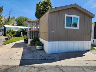 /international/us/3281-s-eastcrest-rd-w-west-valley-city-ut-110107965957/