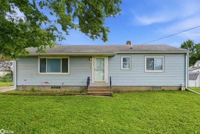 /international/us/104-e-north-street-albion-ia-110108178431/