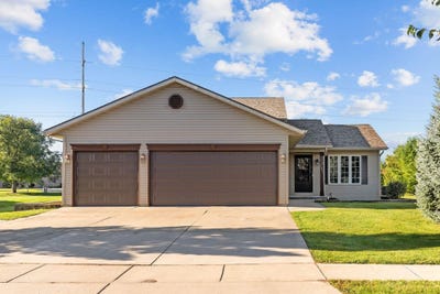 /international/us/1604-primrose-lane-fond-du-lac-wi-110110363604/