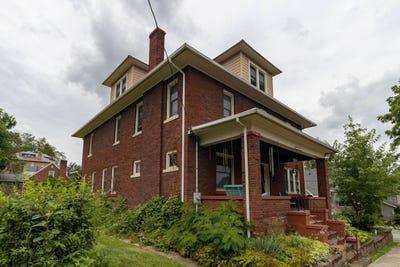 /international/us/300-spring-road-morgantown-wv-110101052957/
