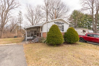 /international/us/239-ayer-rd-littleton-ma-110106986236/