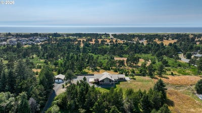 /international/us/88644-highway-101-gearhart-or-110109423579/